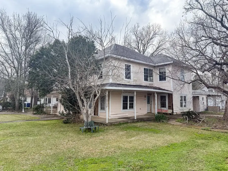 1704 Avenue O, Huntsville, TX 77340 - #2