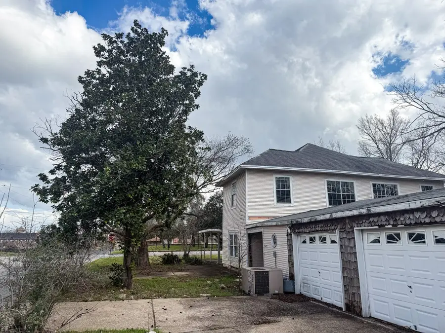 1704 Avenue O, Huntsville, TX 77340 - #3