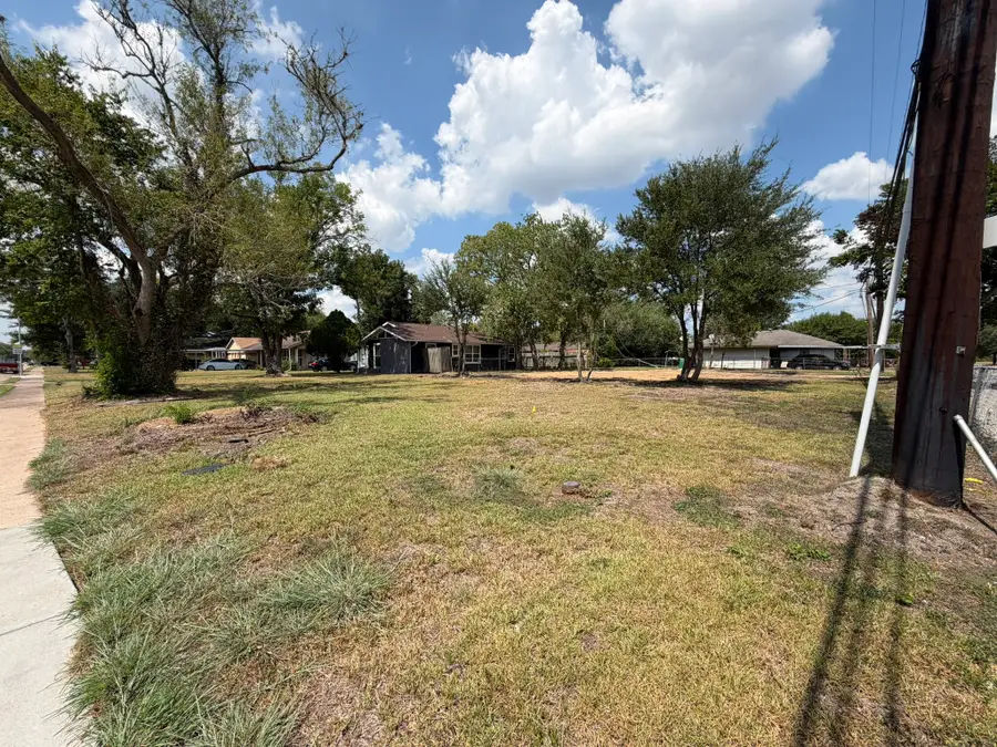5875 Reed Road, Houston, TX 77033 - #2