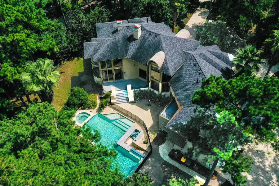 24 Autumn Crescent, The Woodlands, TX 77381 - Image #2