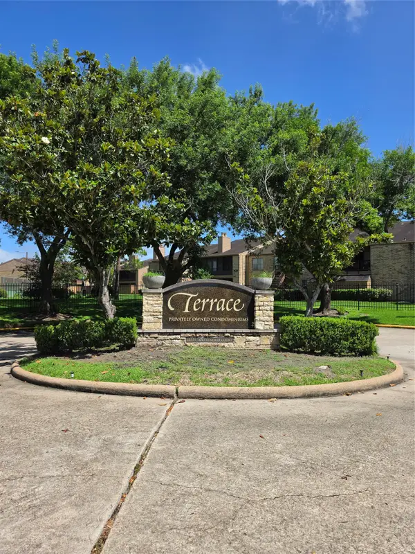 10555 Turtlewood Court #1206, Houston, TX 77072