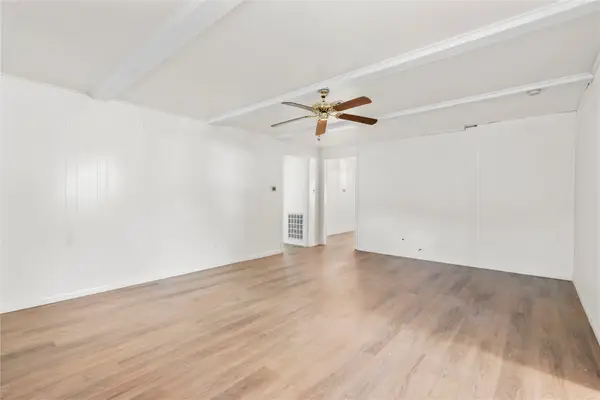 8903 Roos Road, Houston, TX 77036