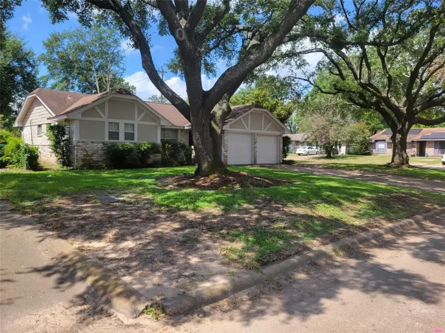 6302 Hanley Lane, Houston, TX 77016 - Image #2
