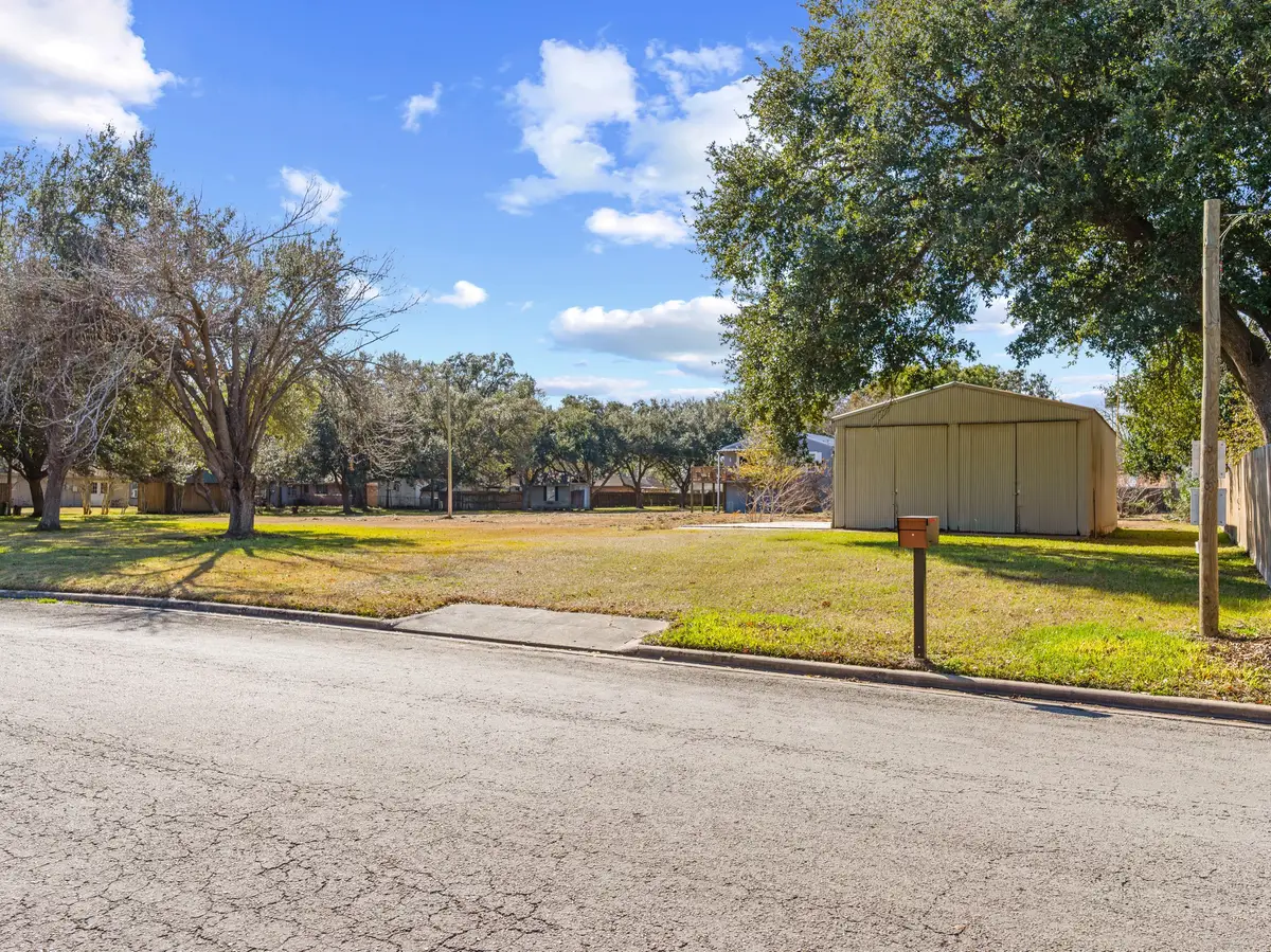 2306 Powell Street, Bay City, TX 77414 - Image #1