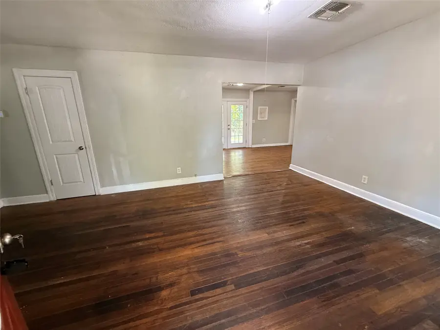 1211 17th Avenue N, Texas City, TX 77590 - #2