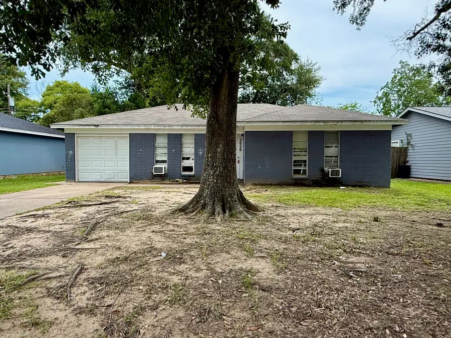 3656 Hemlock St, Orange, TX 77630 - Image #2