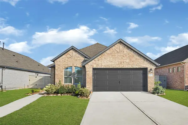 4723 Crest Hill Dr, Manvel, TX 77578