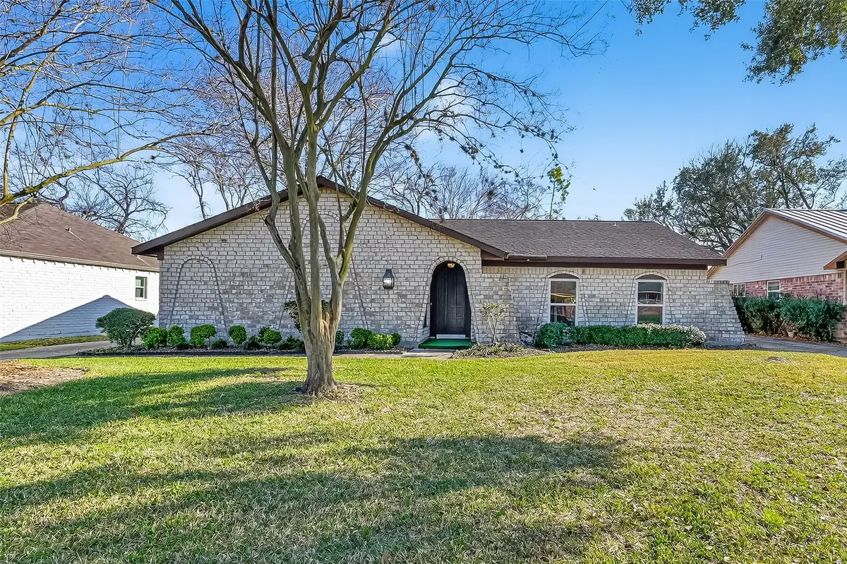 13719 Oakwood Lane, Sugar Land, TX 77498 - #1