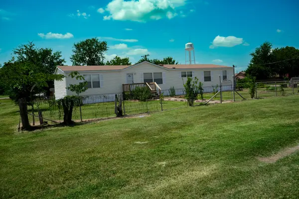 345 E Main Street, Marquez, TX 77865
