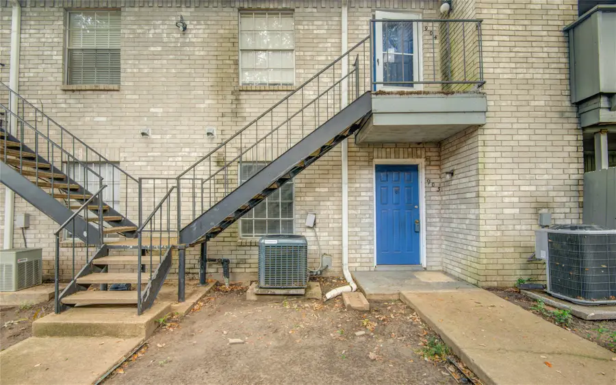 9797 Leawood Boulevard #903, Houston, TX 77099 - Image #2