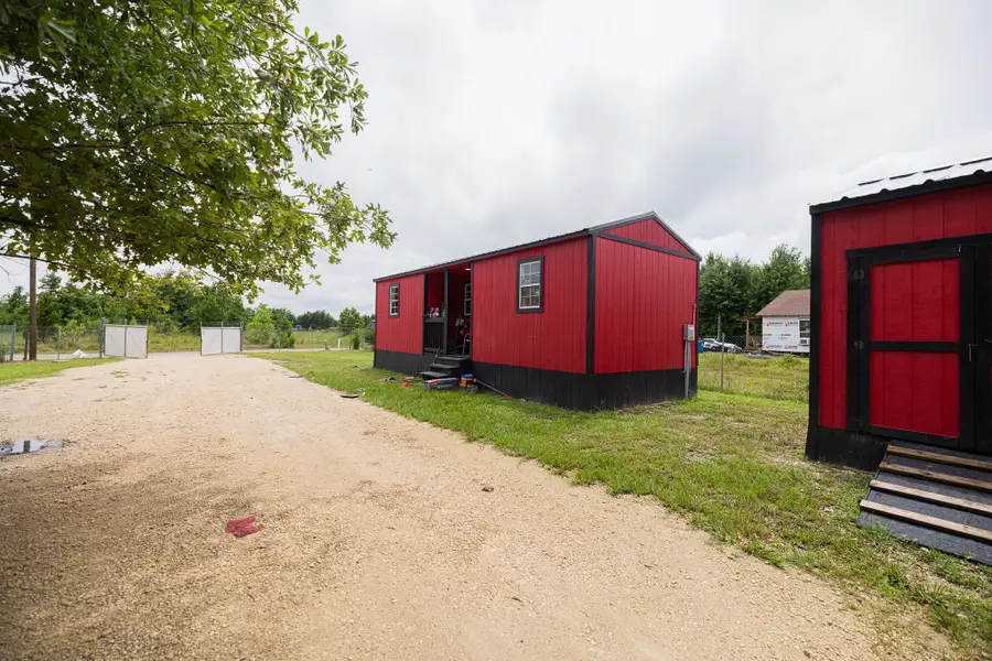 1715 County Road 3558, Cleveland, TX 77327 - Image #2