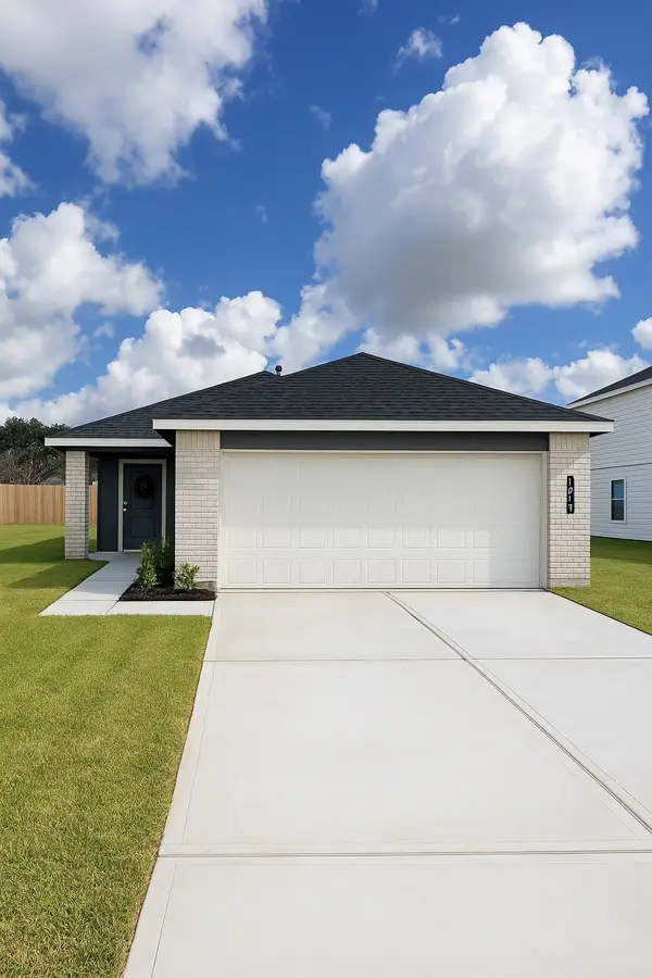 1017 Bluegill Lane, Alvin, TX 77511