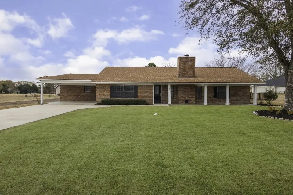 22 Westwood Drive W, Trinity, TX 75862 - Image #1