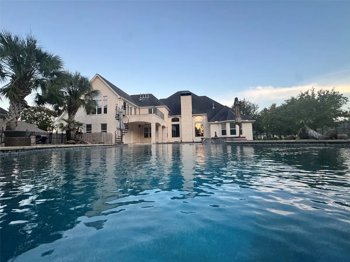 9010 Taylor Circle, Orange, TX 77630 - Image #1