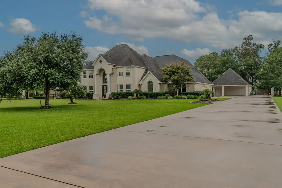 9010 Taylor Circle, Orange, TX 77630 - Image #3