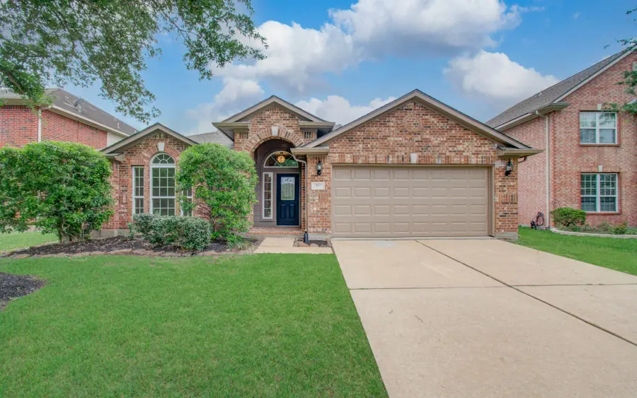 2030 Creek Shore Lane, Pearland, TX 77581 - #2