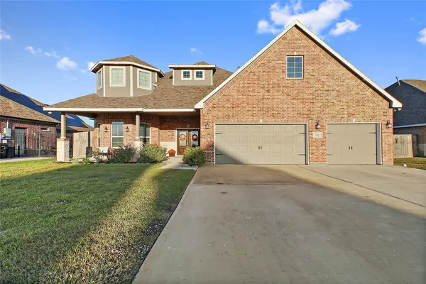 719 Cold Spring Drive, Baytown, TX 77523