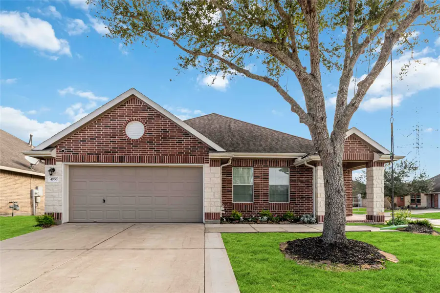 4700 Lake Line Court, Alvin, TX 77511 - #2