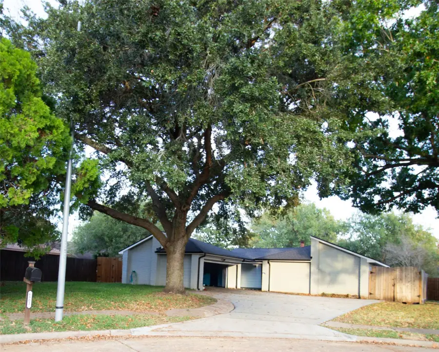 6803 Marta Drive, Houston, TX 77083-1241 - Image #2