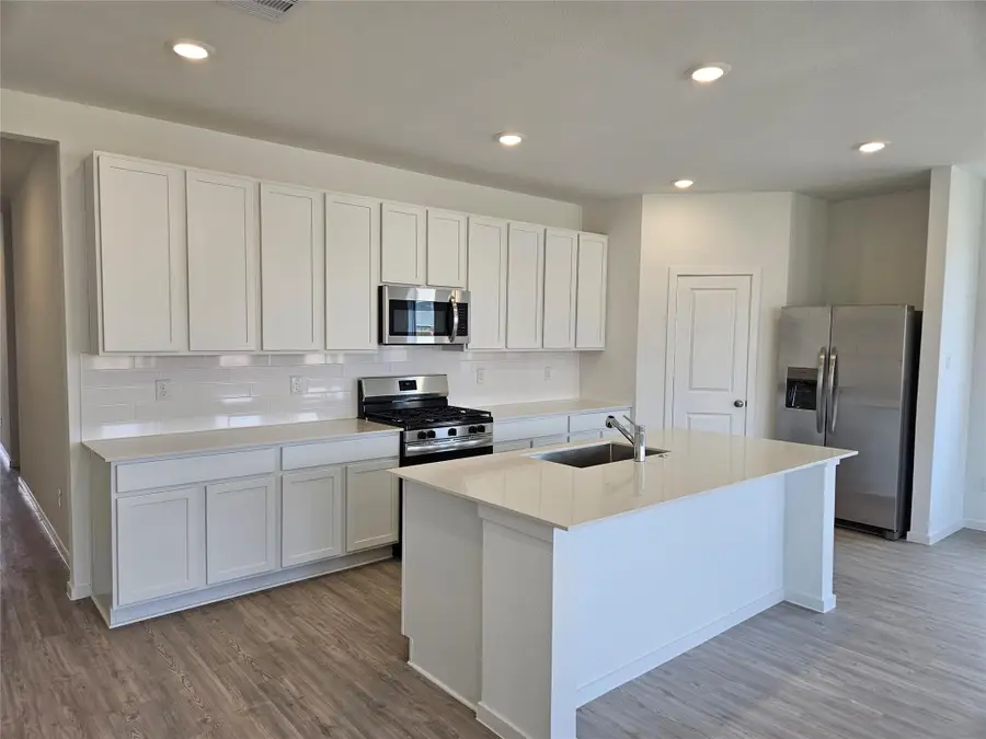 2519 Ruby Copper Drive, Rosharon, TX 77583 - Image #3