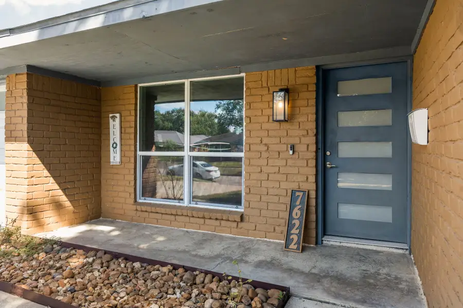 7622 Troulon Drive, Houston, TX 77074 - Image #2