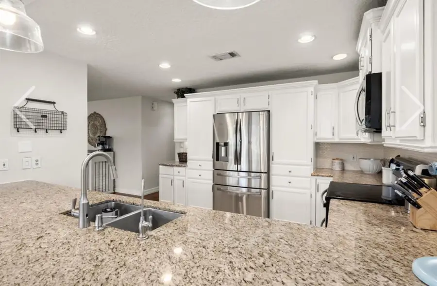 99 April Wind Dr N, Conroe, TX 77356 - #3