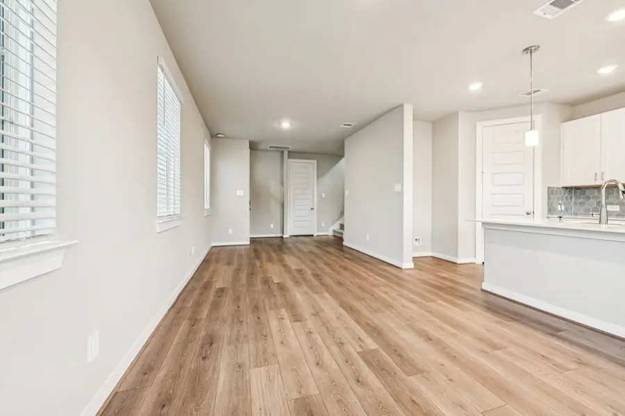 10008 Rustic Charm Street, Houston, TX 77080 - Image #3