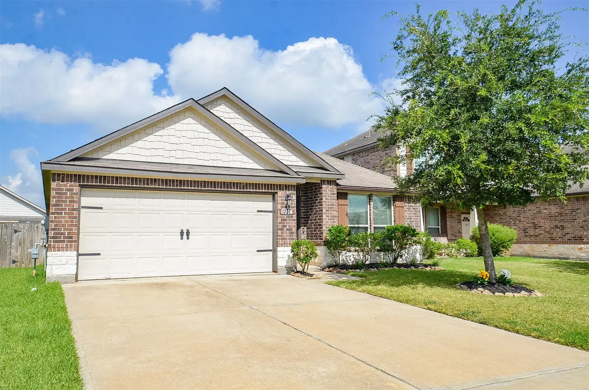 6914 Rialto Court, Rosharon, TX 77583 - Image #1