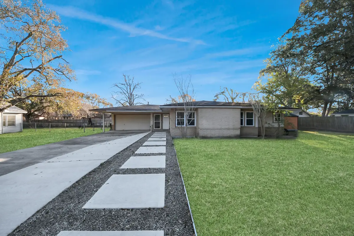 1215 Courtney Drive, Richmond, TX 77469 - Image #1