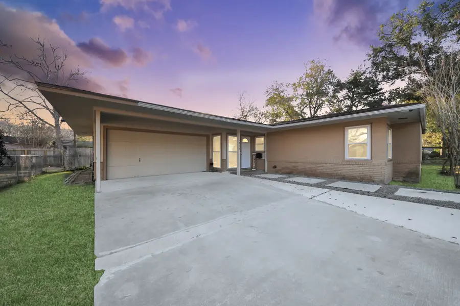 1215 Courtney Drive, Richmond, TX 77469 - Image #2