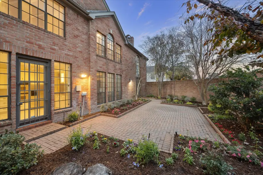 2506 Potomac Drive #A, Houston, TX 77057 - Image #3