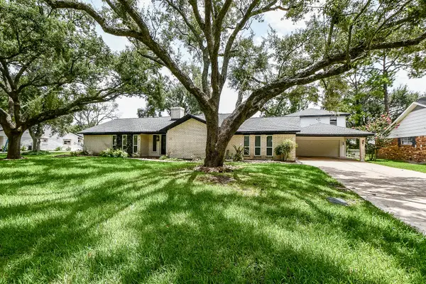 3510 Linwood Street, Pearland, TX 77581