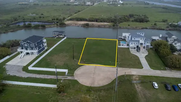 3908 Galleon, Galveston, TX 77554