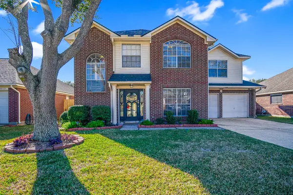 5017 Parkcrest Drive, La Porte, TX 77571