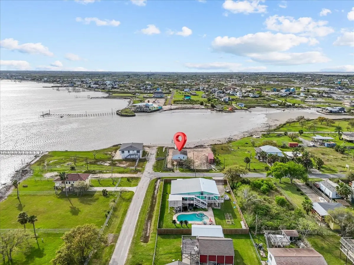 1048 16th Street, Dickinson, TX 77539 - #1