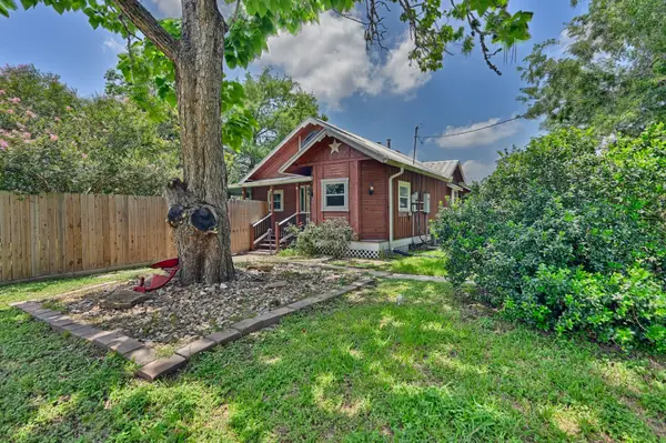 333 Walnut Street, New Ulm, TX 78950