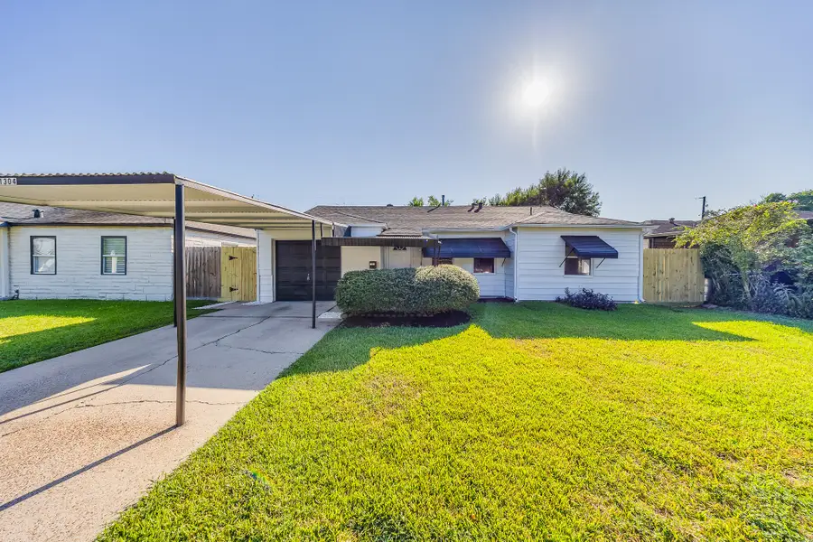 1304 Pugh Drive, Galena Park, TX 77547 - Image #2