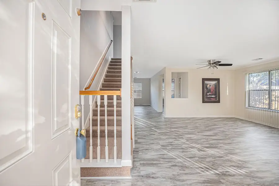 7902 Swan Lane, Baytown, TX 77523 - Image #2