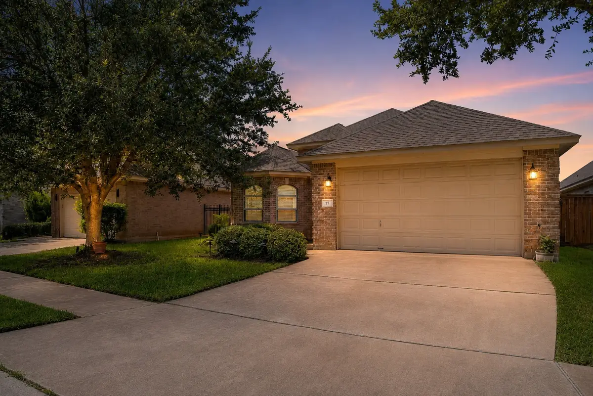17 Red Oak Court, Lake Jackson, TX 77566 - #1