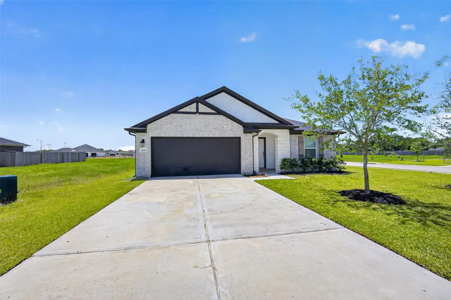3225 Fig Tree Lane, Texas City, TX 77590 - #3