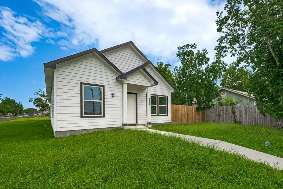 1101 Johnson Street, Baytown, TX 77520 - Image #2