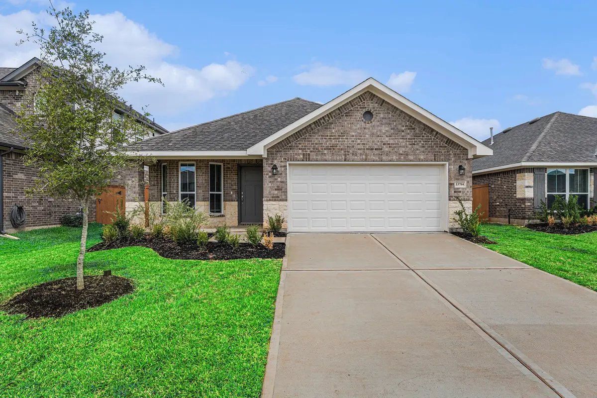 13709 Sabine Lake Drive, Texas City, TX 77568 - Image #1