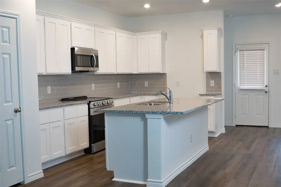 507 Oak Chase Avenue, Dayton, TX 77535 - #2