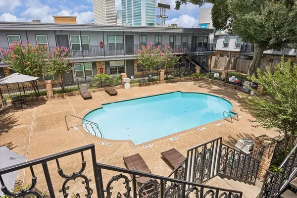 3131 Southwest Freeway #46, Houston, TX 77098