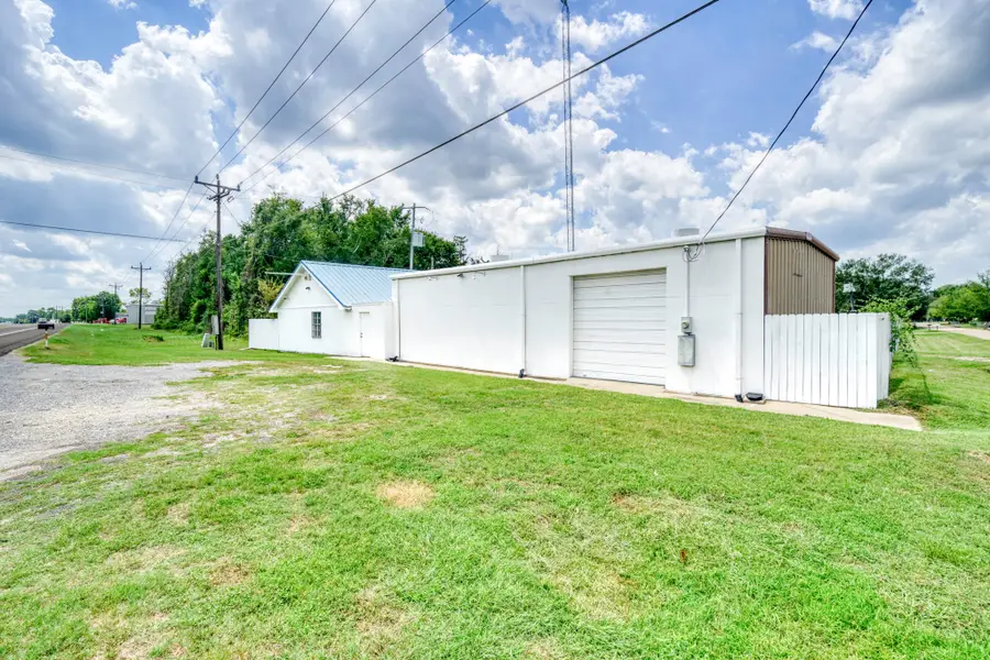 212 & 210 S Tammye Lane, Madisonville, TX 77864 - Image #3