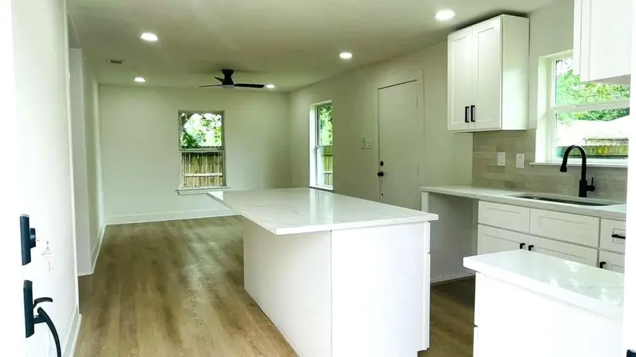 9110 Heatherside Street, Houston, TX 77016 - #3