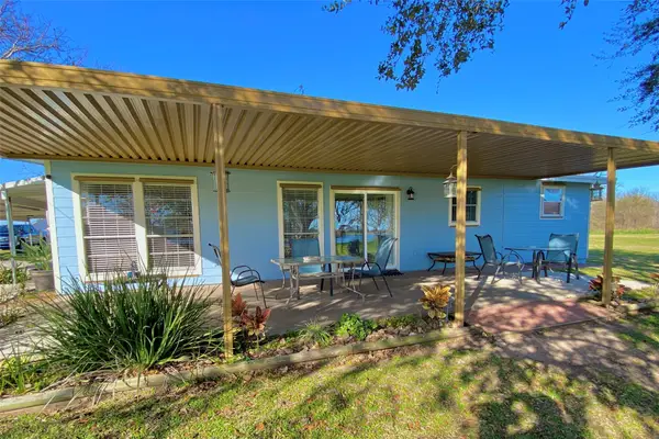 2426 Cr 297, Sargent, TX 77414