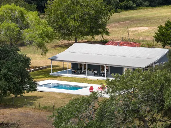 9809 Mazoch Road, Weimar, TX 78962