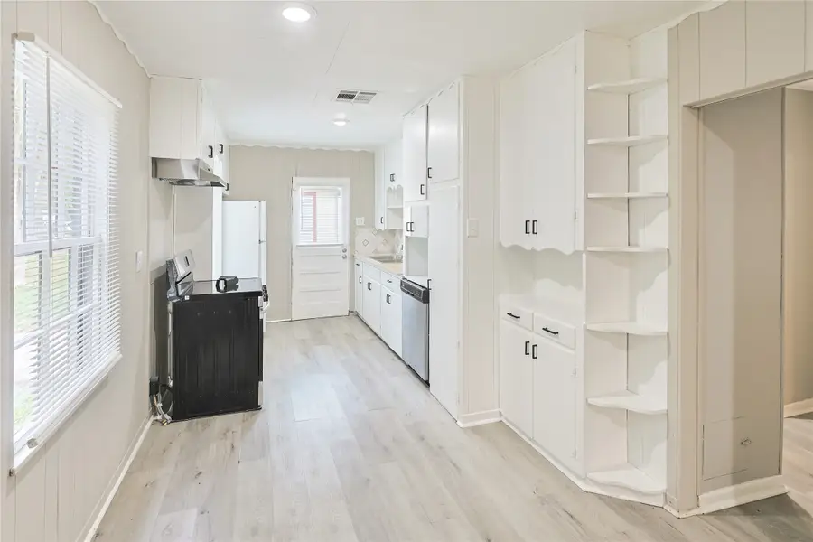 1106 12th 1/2 Street N, Texas City, TX 77590 - #3