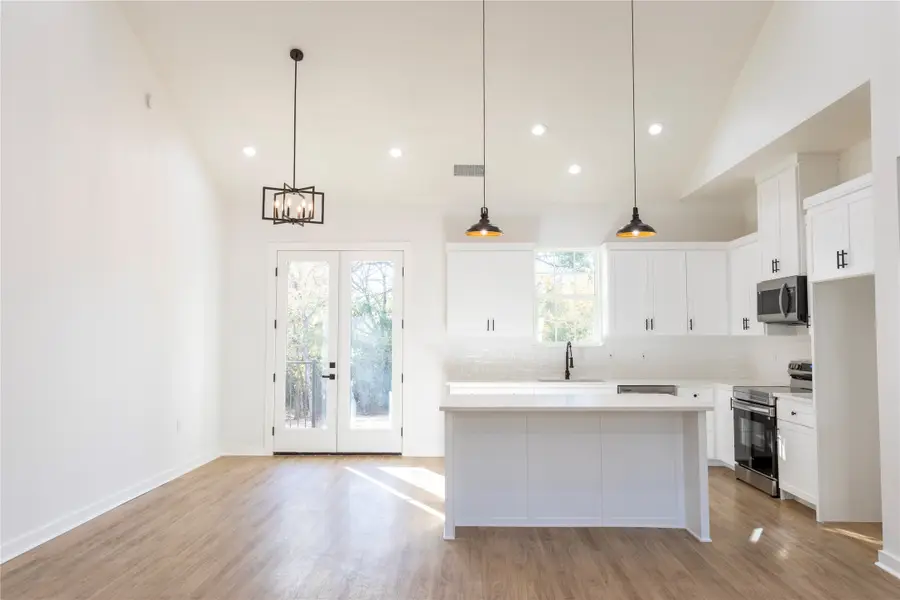 188 Heleakala Drive, Bastrop, TX 78602 - Image #3